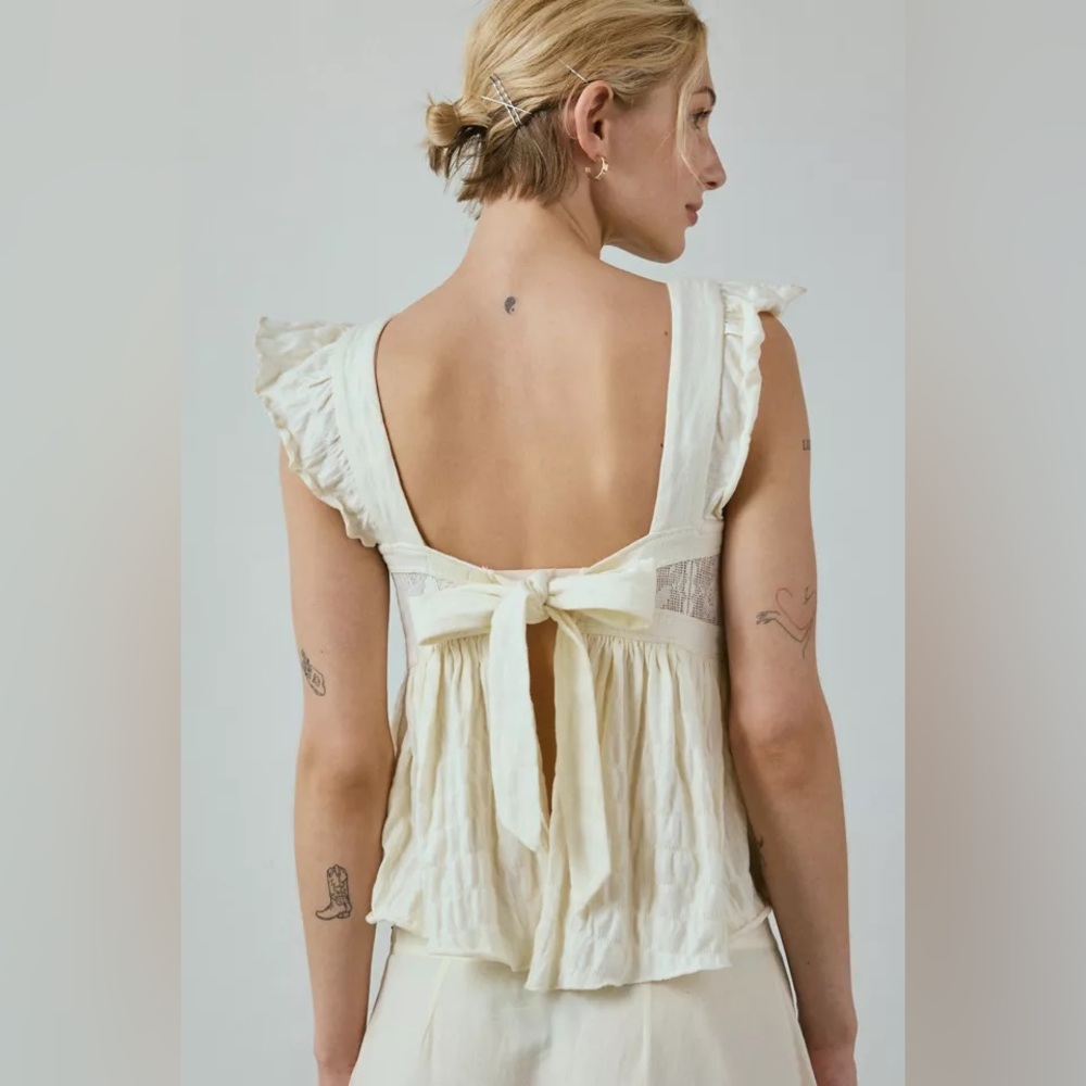 Urban Outfitters UO Kimchi Blue Olive Bow Tie-Back Babydoll Blouse Ivory - Picture 2 of 3
